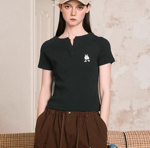 Small V-neck Shoulder Short Slim Fit T-shirt For Women