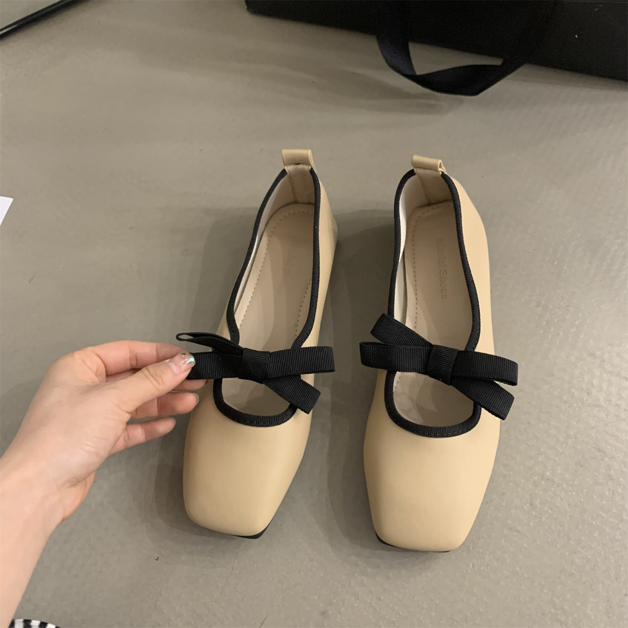 Women Shallow Cut Flat Sole Single Shoes