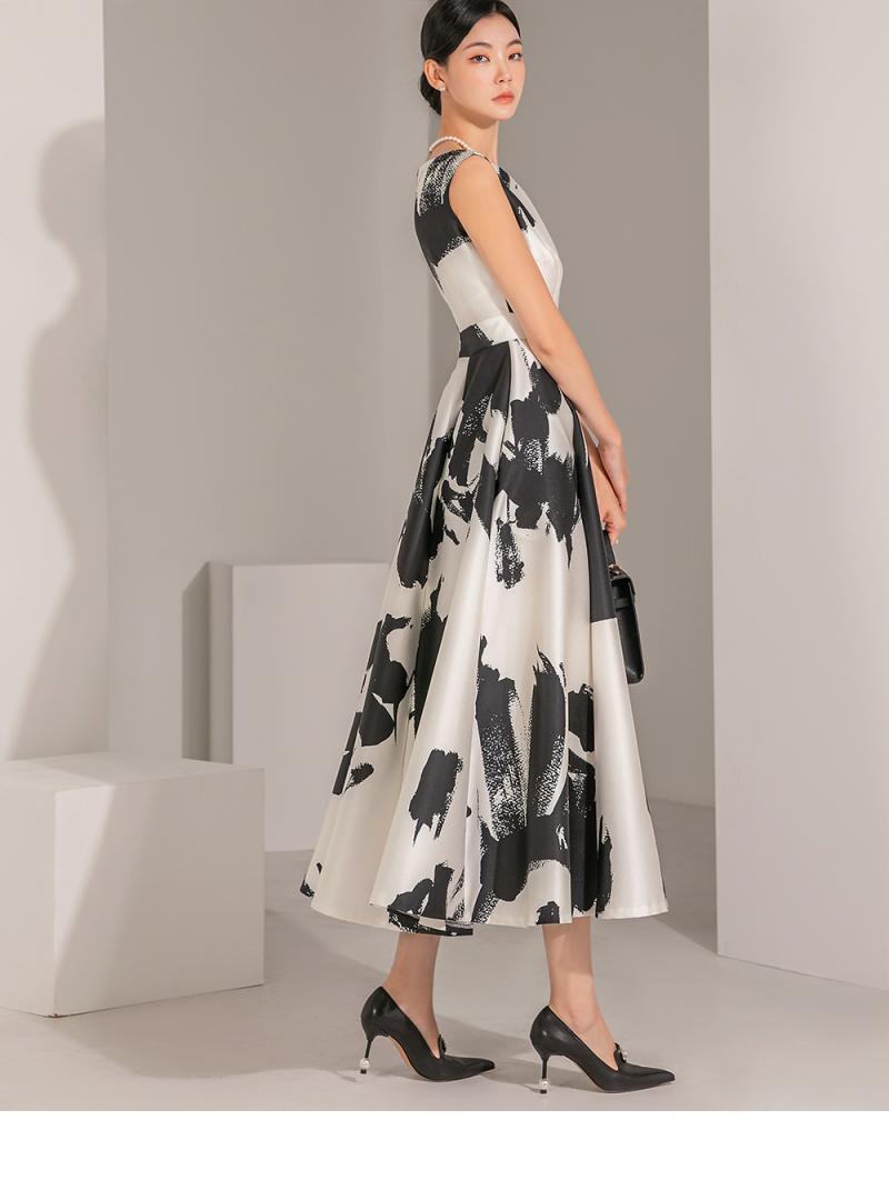 Ink Art Printed Round Neck Sleeveless High Waist Dress