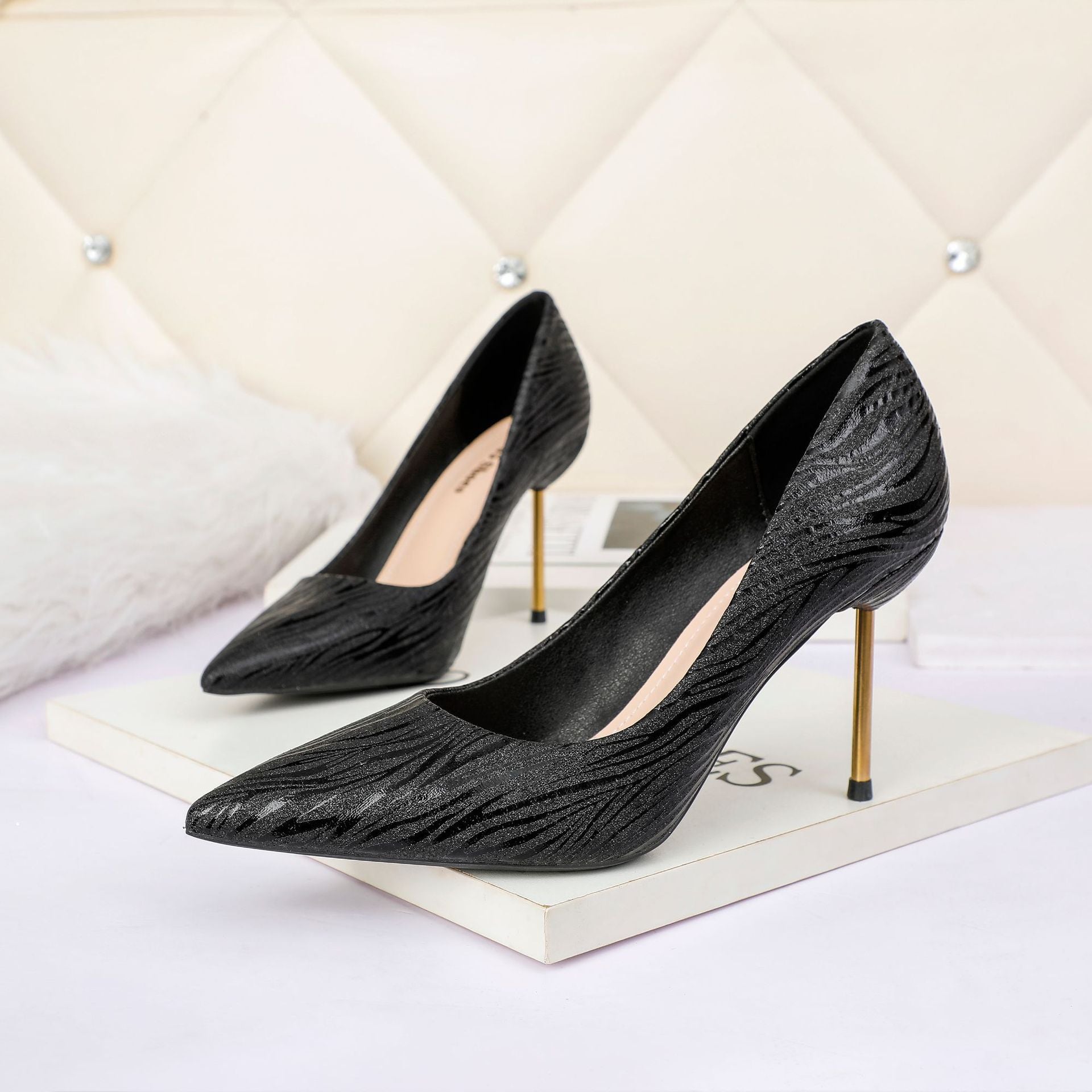 European And American Sexy Pointed High Heels