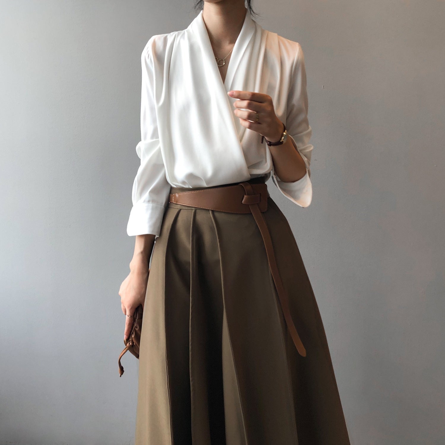 Women's French Elegant Long Sleeve Satin V-neck Shirt