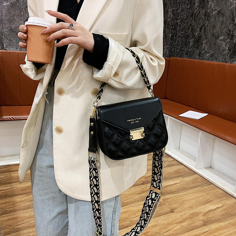 Fashion Rhombus Embroidery Thread One-shoulder Small Square Bag