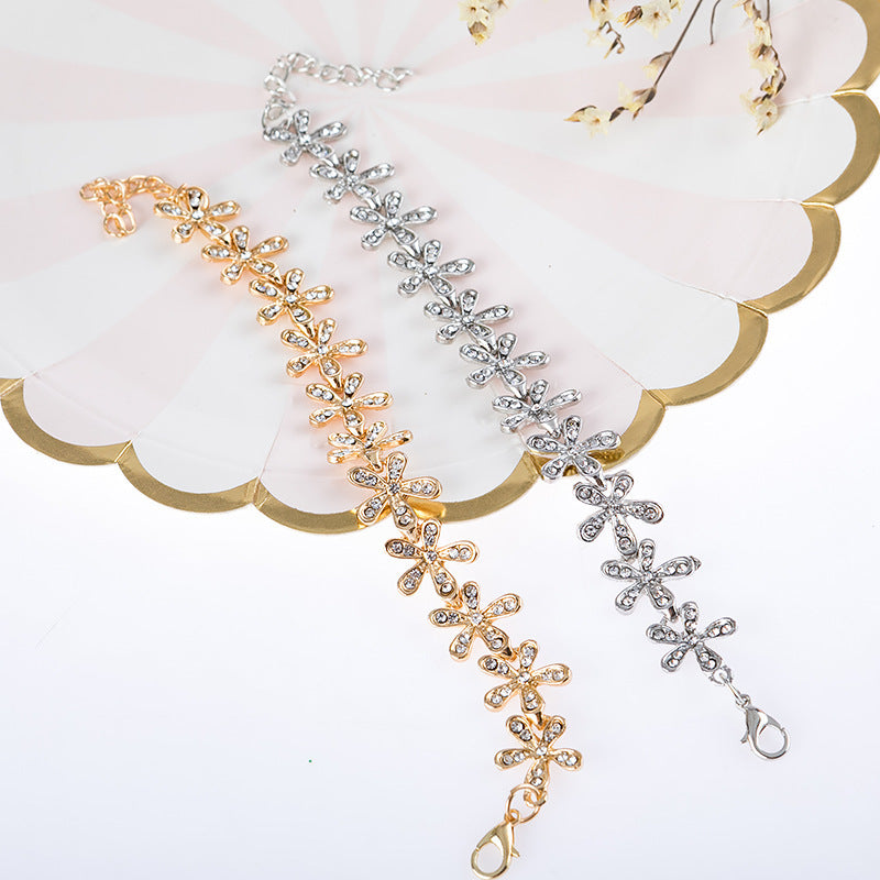 Fashion Temperament And Fully-jewelled Snowflake Bracelet