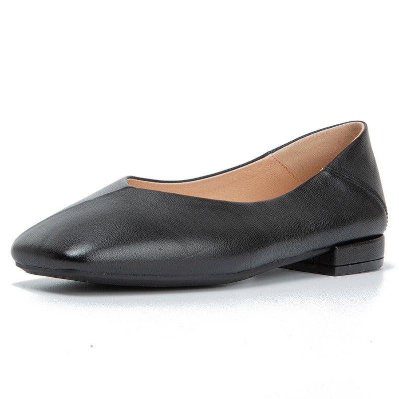 Square toe flat shoes