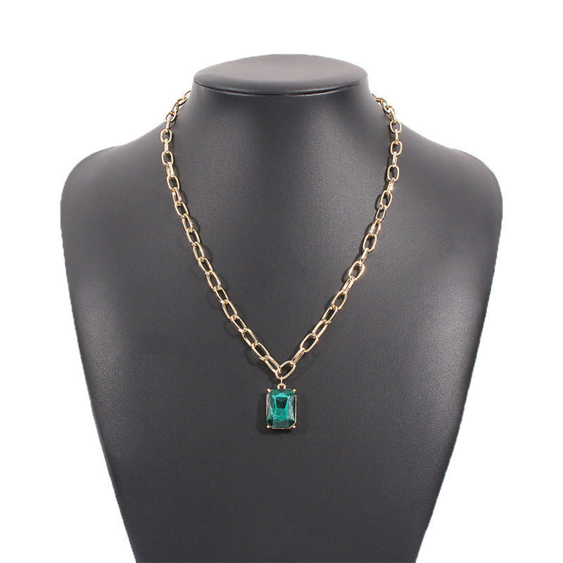Fashionable Retro Emerald Rhinestone Necklace For Women
