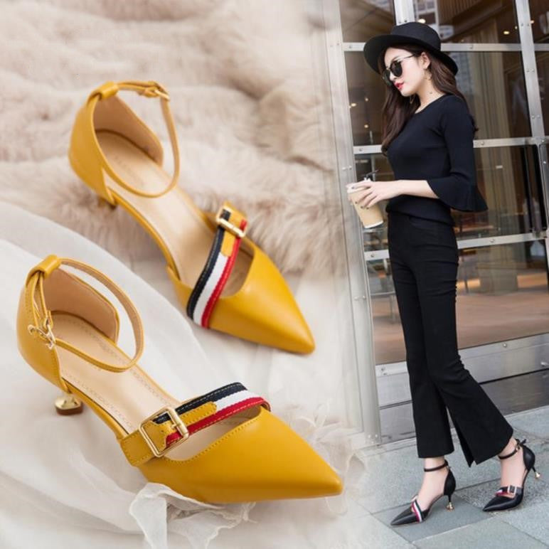 Fashionable casual street shot bag pointe shoes