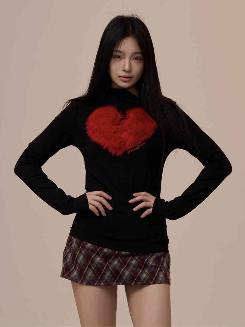 Women's Creative Heart Long-sleeved T-shirt Loose Retro Slim-fit Top