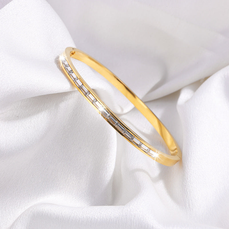 All-matching New Non-fading Diamond-embedded Stainless Steel Bracelet For Women