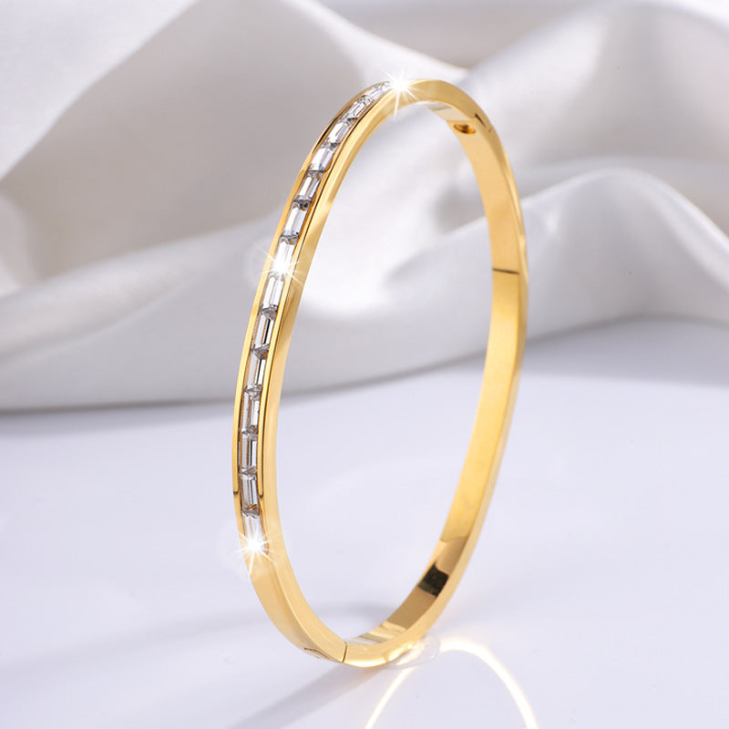 All-matching New Non-fading Diamond-embedded Stainless Steel Bracelet For Women