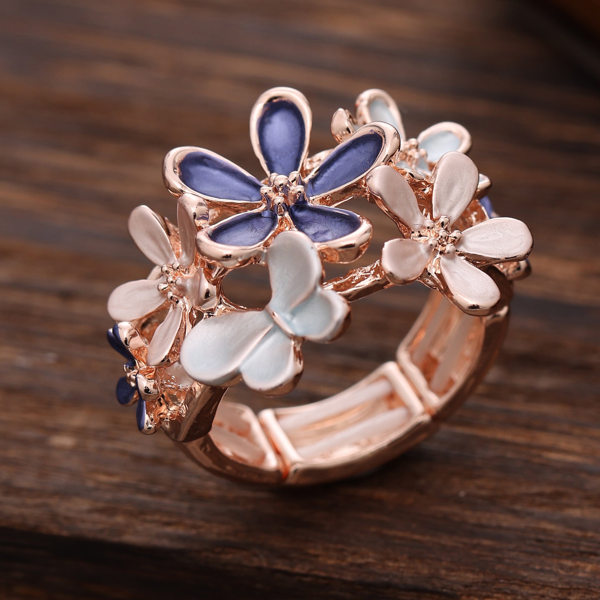 Women's Fashionable All-match Flower Cluster Elastic Alloy Ring