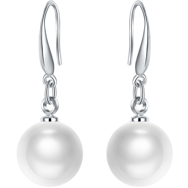 Fashionable Elegant Round Shell Pearl And Pearl Earrings