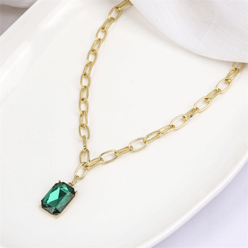 Fashionable Retro Emerald Rhinestone Necklace For Women