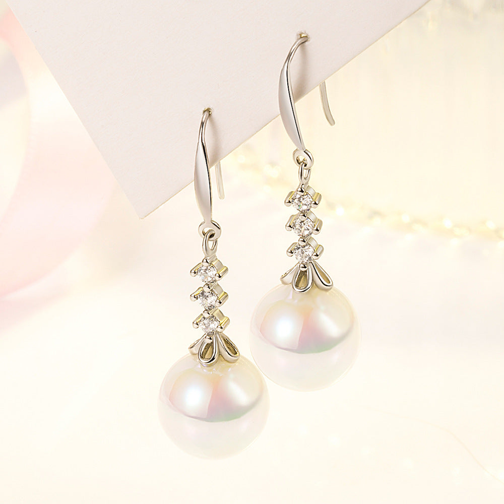 Pearl Four Petal Flower Pendant Girl