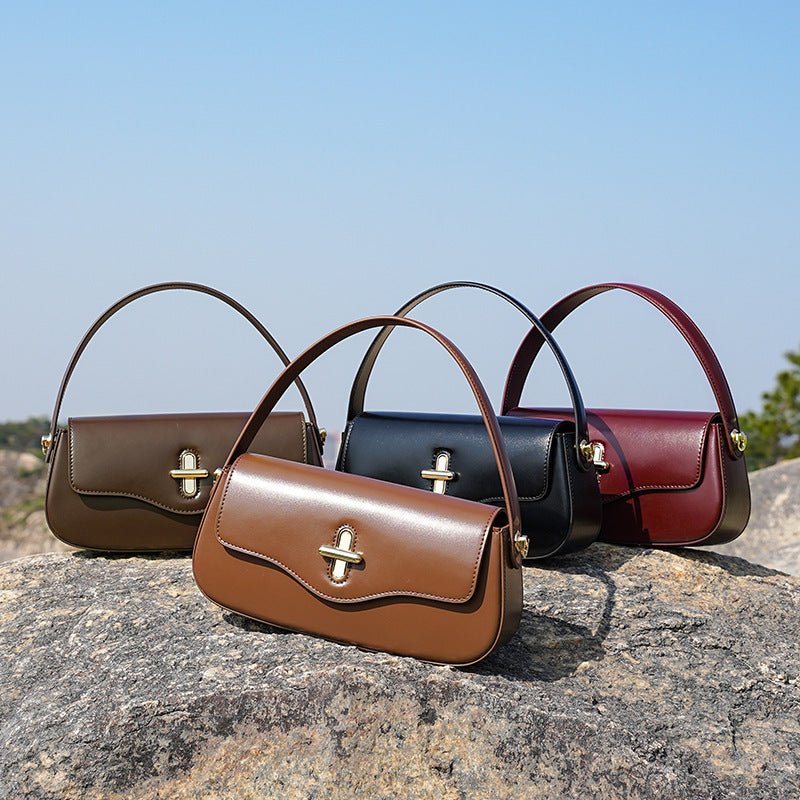 Spring And Summer New Moon Baguette Bag Leather Handbag