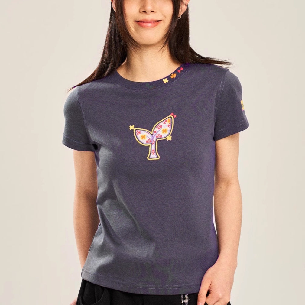 Women's Embroidered Shoulder Slim-fit Short-sleeved T-shirt