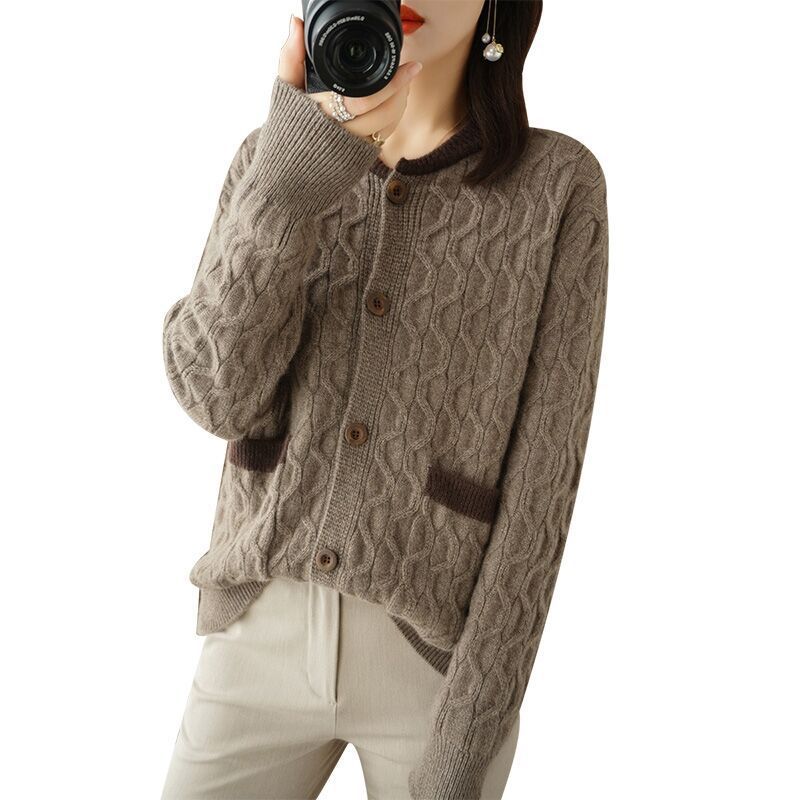 New Twisted Round Neck Cardigan