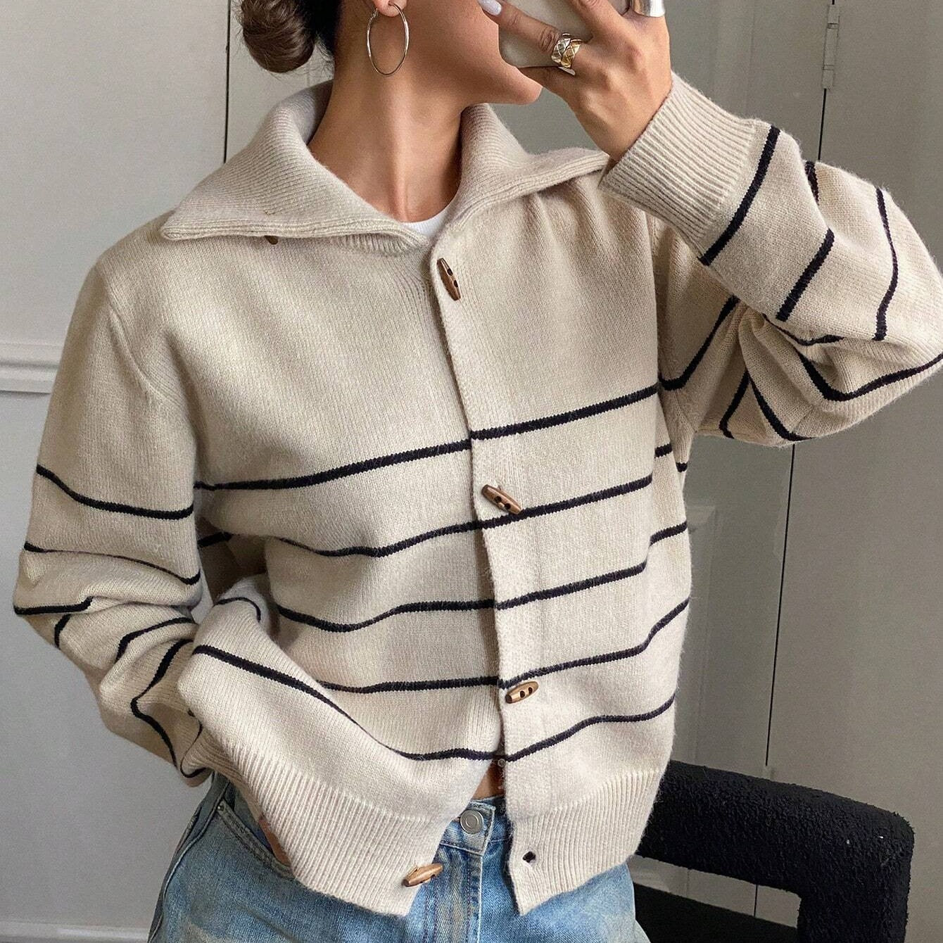 Contrast Striped High Neck Long Sleeved Loose Cardigan