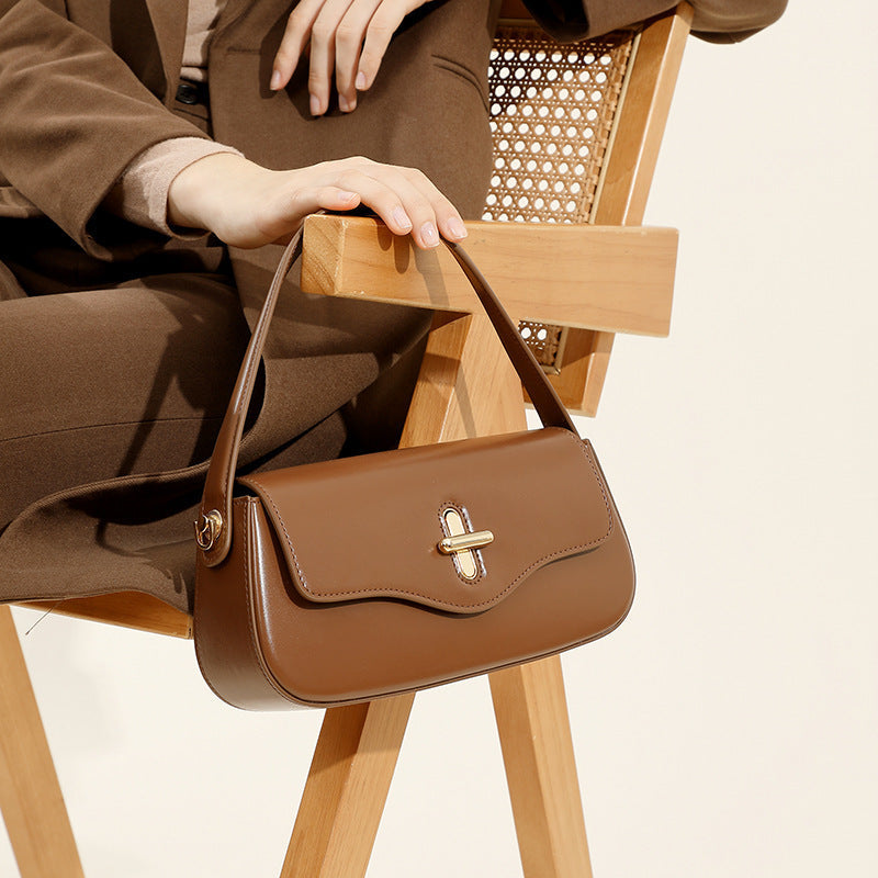 Spring And Summer New Moon Baguette Bag Leather Handbag