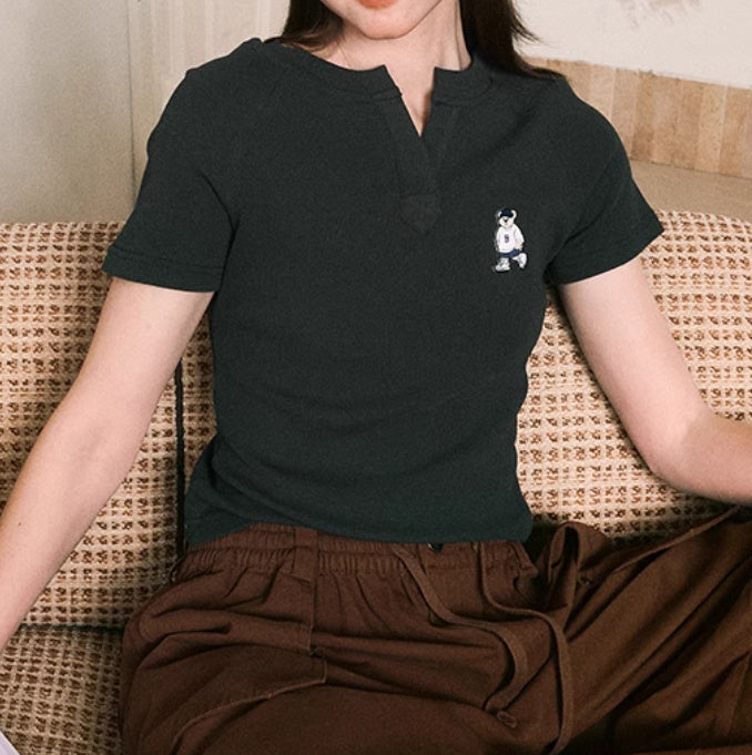 Small V-neck Shoulder Short Slim Fit T-shirt For Women