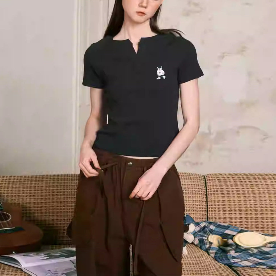 Small V-neck Shoulder Short Slim Fit T-shirt For Women