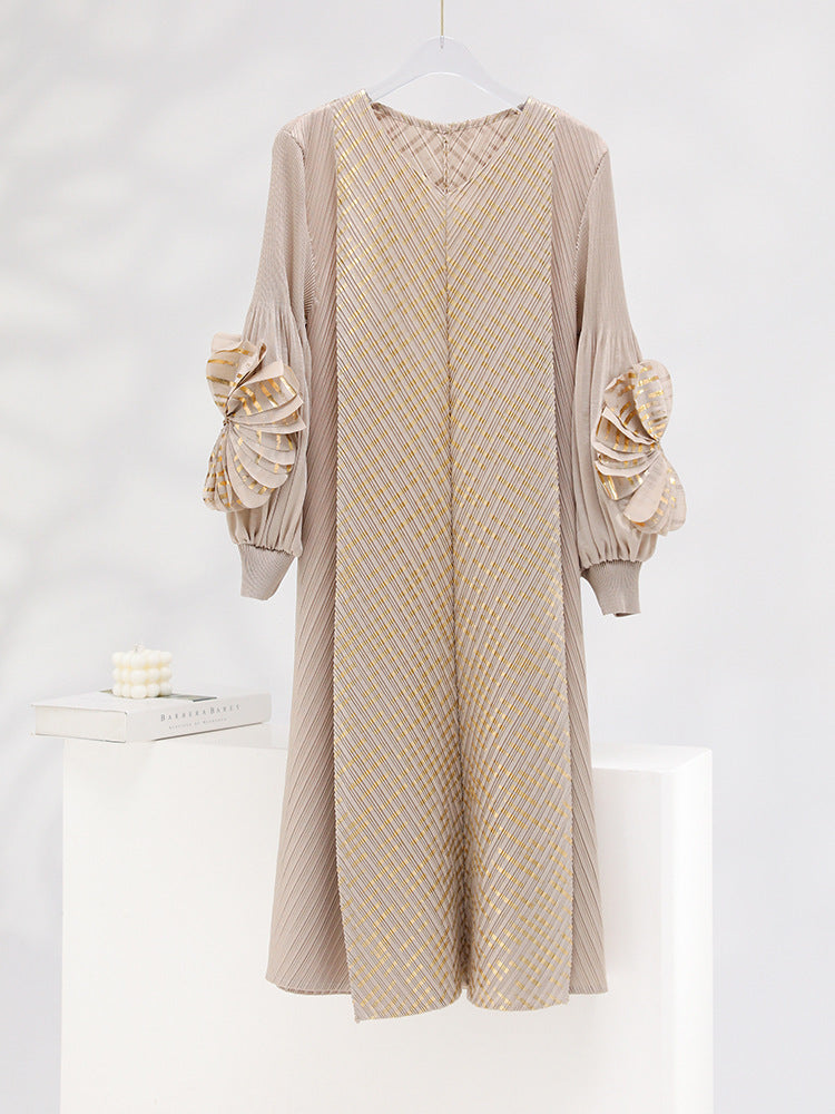 High-grade Bronzing Plate Flower V-neck Temperament Mid-length Pleated Dress