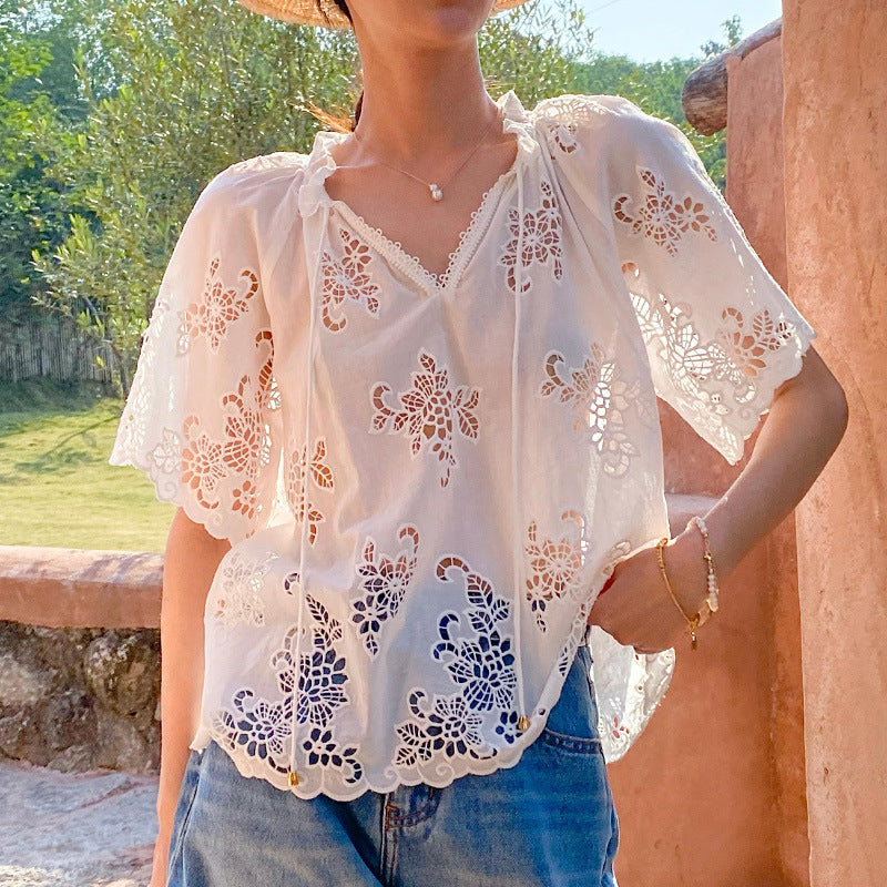 Women's French-style White Embroidered Short-sleeved Lace Shirt