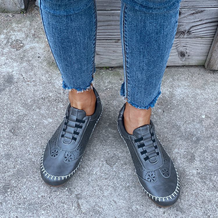 Round Head Hollow Soft Bottom Women's Flat-heeled Casual Shoes