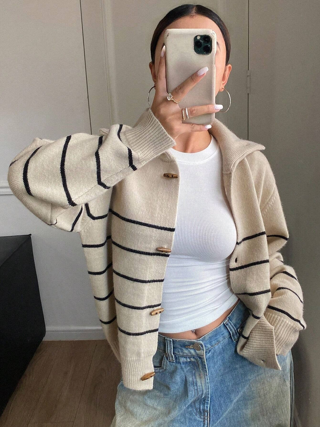 Contrast Striped High Neck Long Sleeved Loose Cardigan