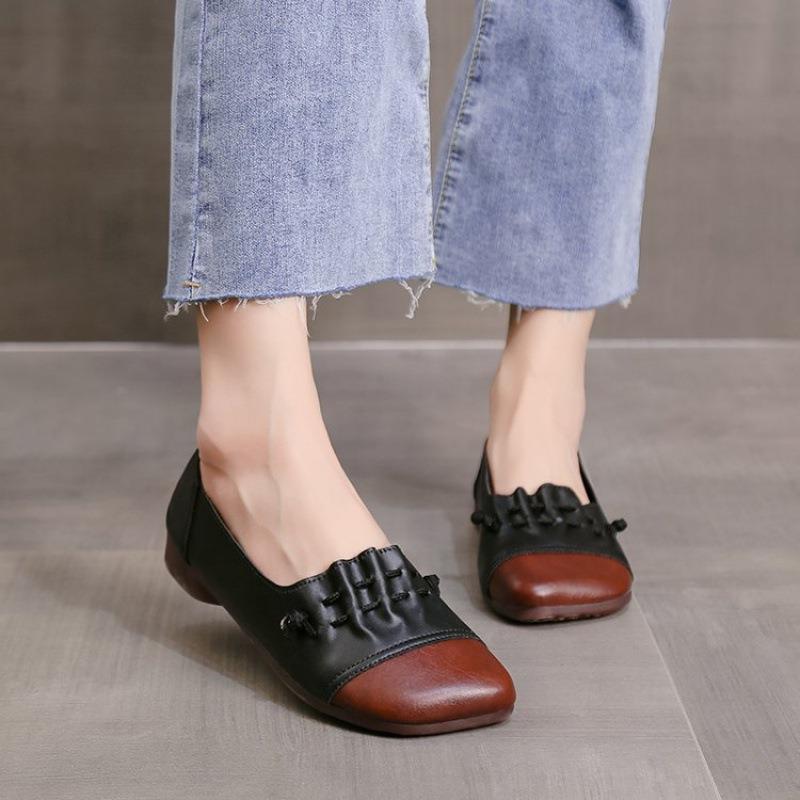 Retro Soft Sole Soft Leather Flat Shoes Women