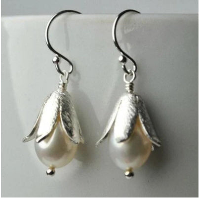 Subtle Temperament Water Droplet Pearl Bud Earrings