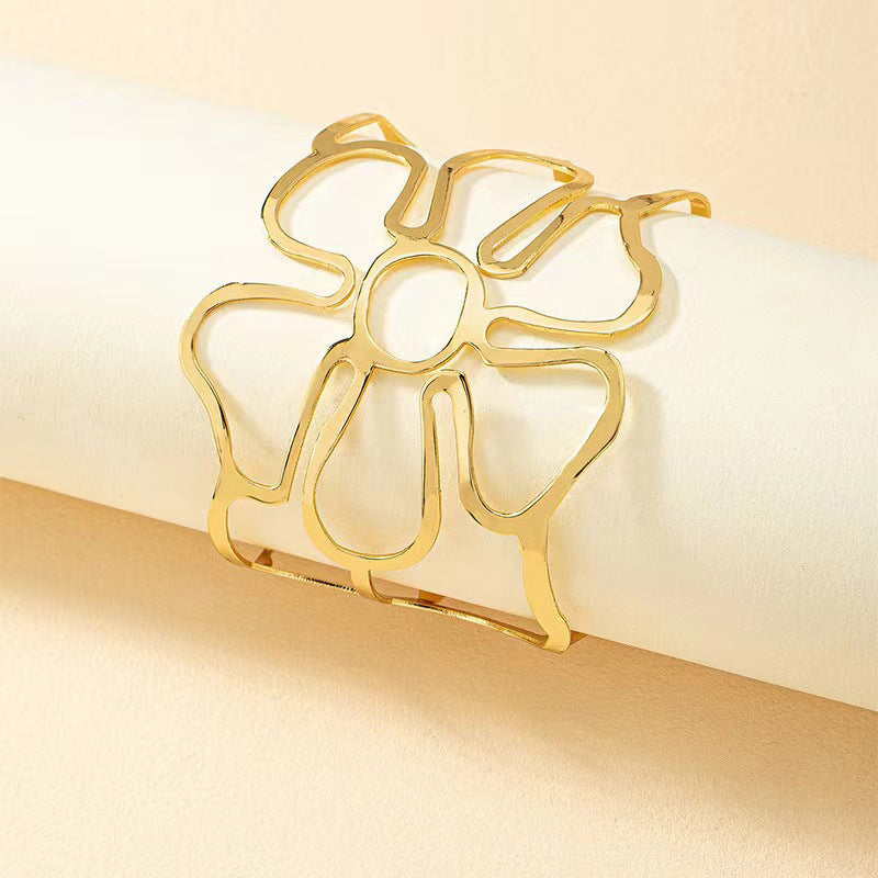 Hollow-out Petals Open-ended Bracelet