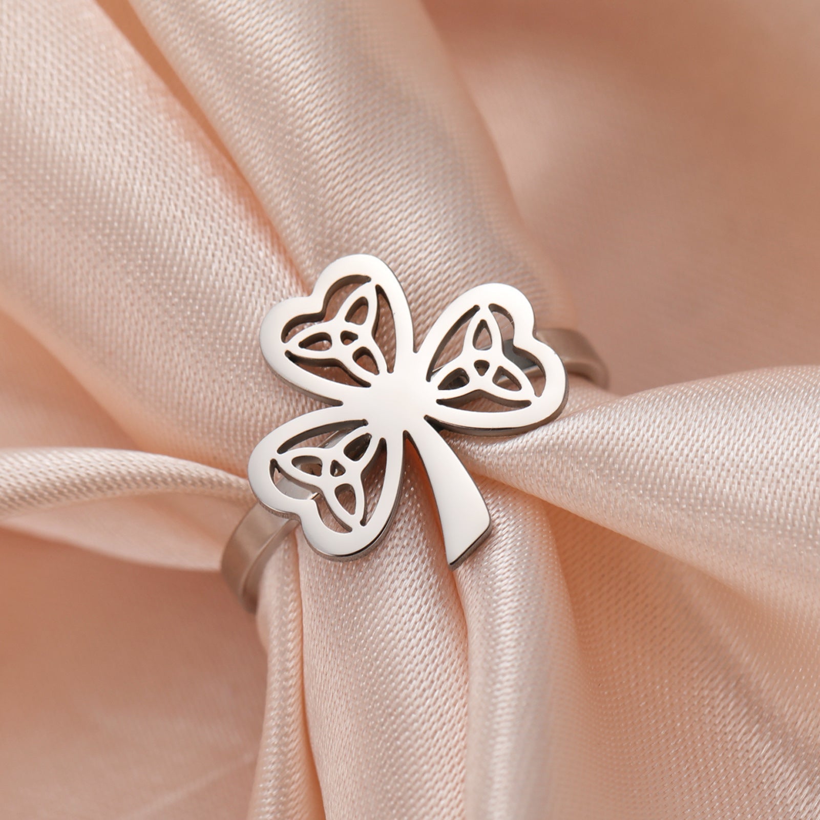 Women's Fashion Stainless Steel Lucky Hollow Ring