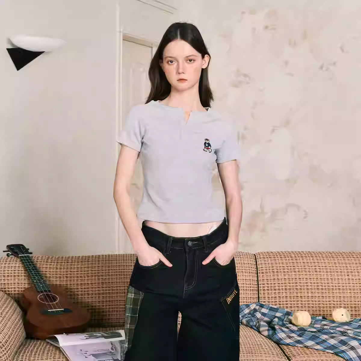 Small V-neck Shoulder Short Slim Fit T-shirt For Women