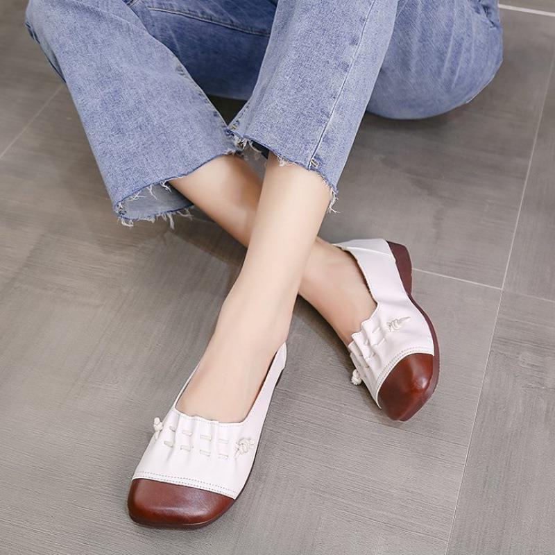 Retro Soft Sole Soft Leather Flat Shoes Women