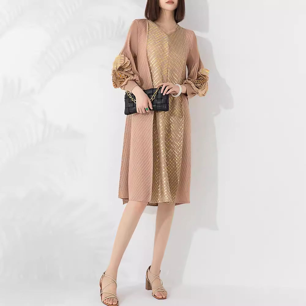 High-grade Bronzing Plate Flower V-neck Temperament Mid-length Pleated Dress